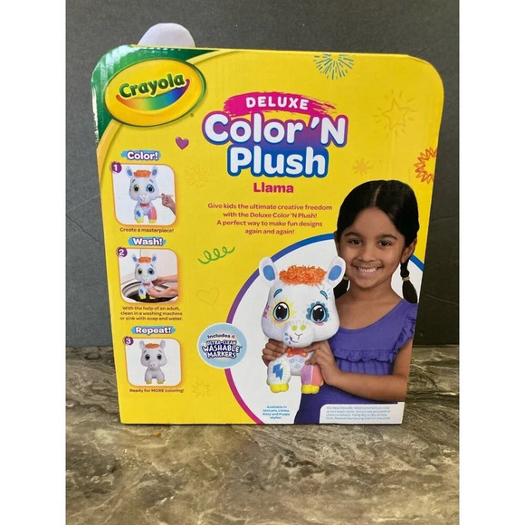 New Deluxe‎ Crayola Color And Plush​ - Picture 2 of 2